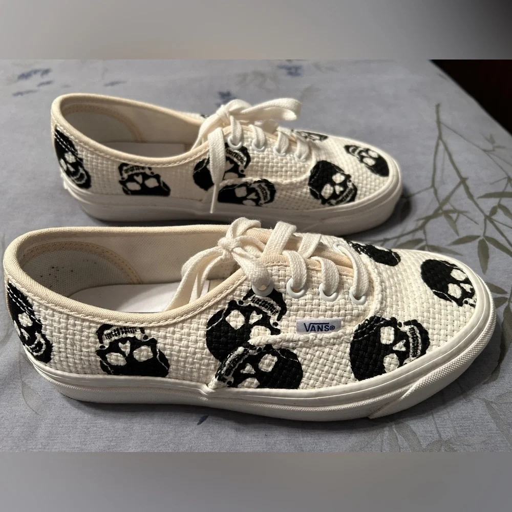 Vans Anaheim Factory Authentic 44 DX Woven Sneaker Skull 6.5 Women’s / 5 Men’s